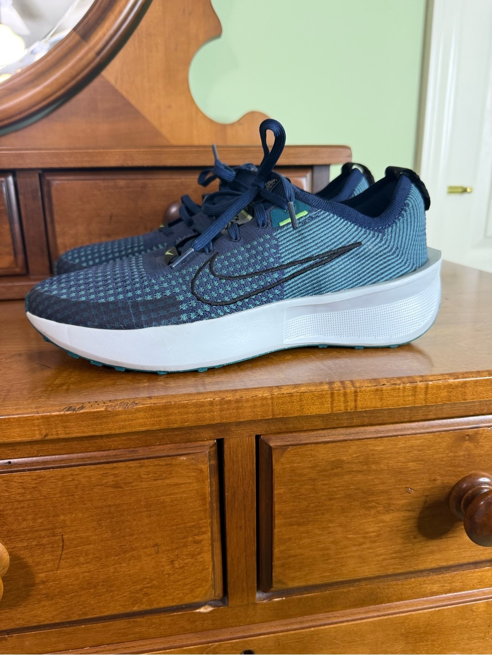Nike Motiva walking shoes women 8 blue teal comfort sneakers‎ athleisure rocker